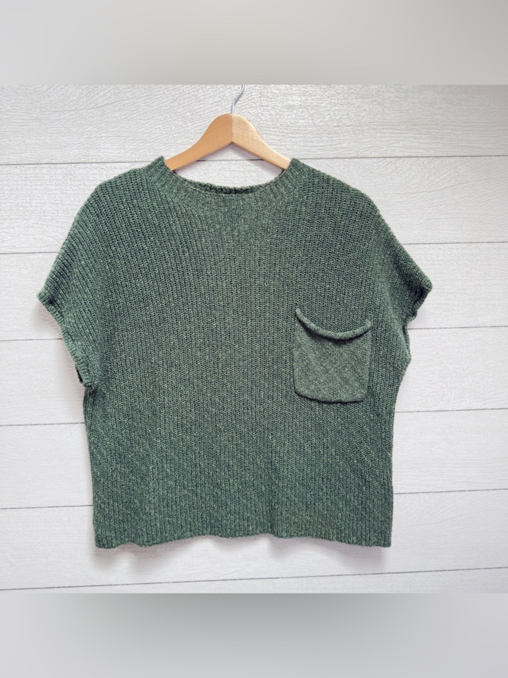Free People FP Beach Cropped Knit Top M Sage Green Boxy Pocket Beach Coverup Swe